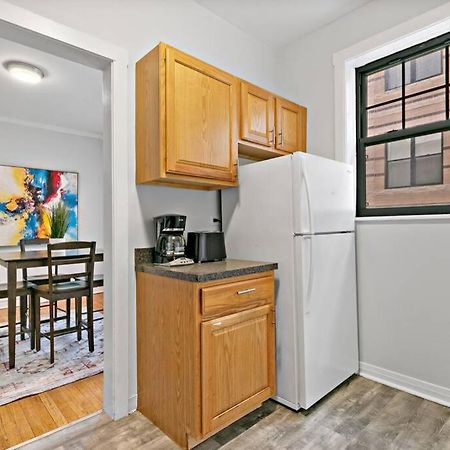 Well-Furnished 1Br Apt In Popular Spot - Belmont J3 شيكاغو المظهر الخارجي الصورة