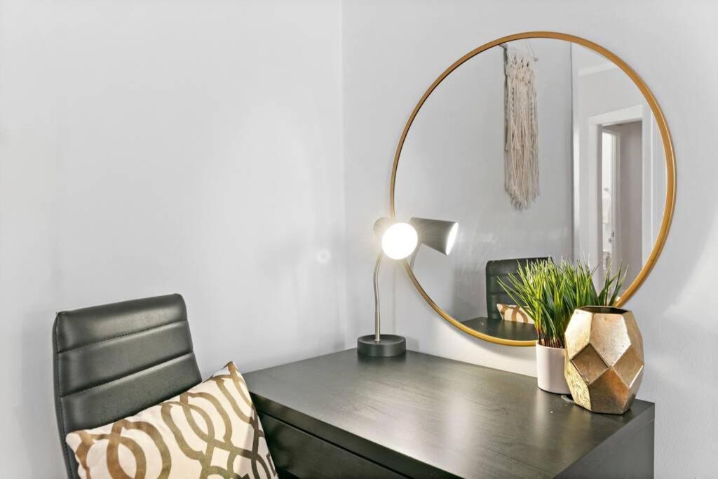 Well-Furnished 1Br Apt In Popular Spot - Belmont J3 شيكاغو المظهر الخارجي الصورة